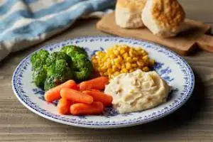"Cracker Barrel Country Plates and Classic Combos with homestyle meals like meatloaf, fried chicken, and catfish served with Southern sides"

