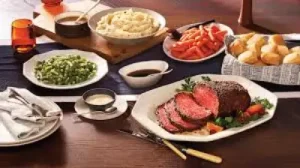 "Cracker Barrel Holiday Hours 2025 – Table showing open and closed days for New Year's, Easter, Thanksgiving, and Christmas. Most locations open regular hours on holidays except Christmas Day (closed) and Christmas Eve (early close at 2 PM)."